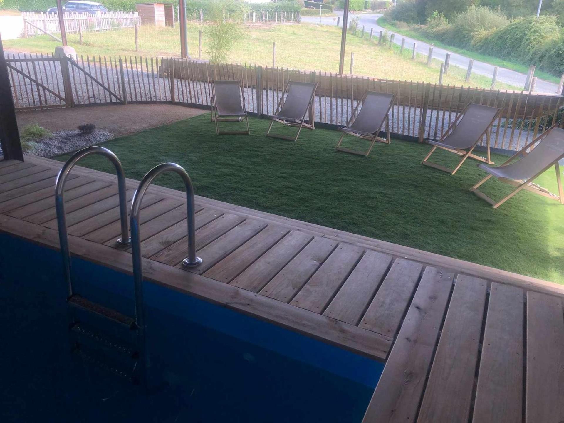 Le Petit Monty Gite Cote Etang Saint-Malo-du-Bois Exterior photo