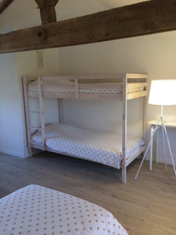 Le Petit Monty Gite Cote Etang Saint-Malo-du-Bois Exterior photo
